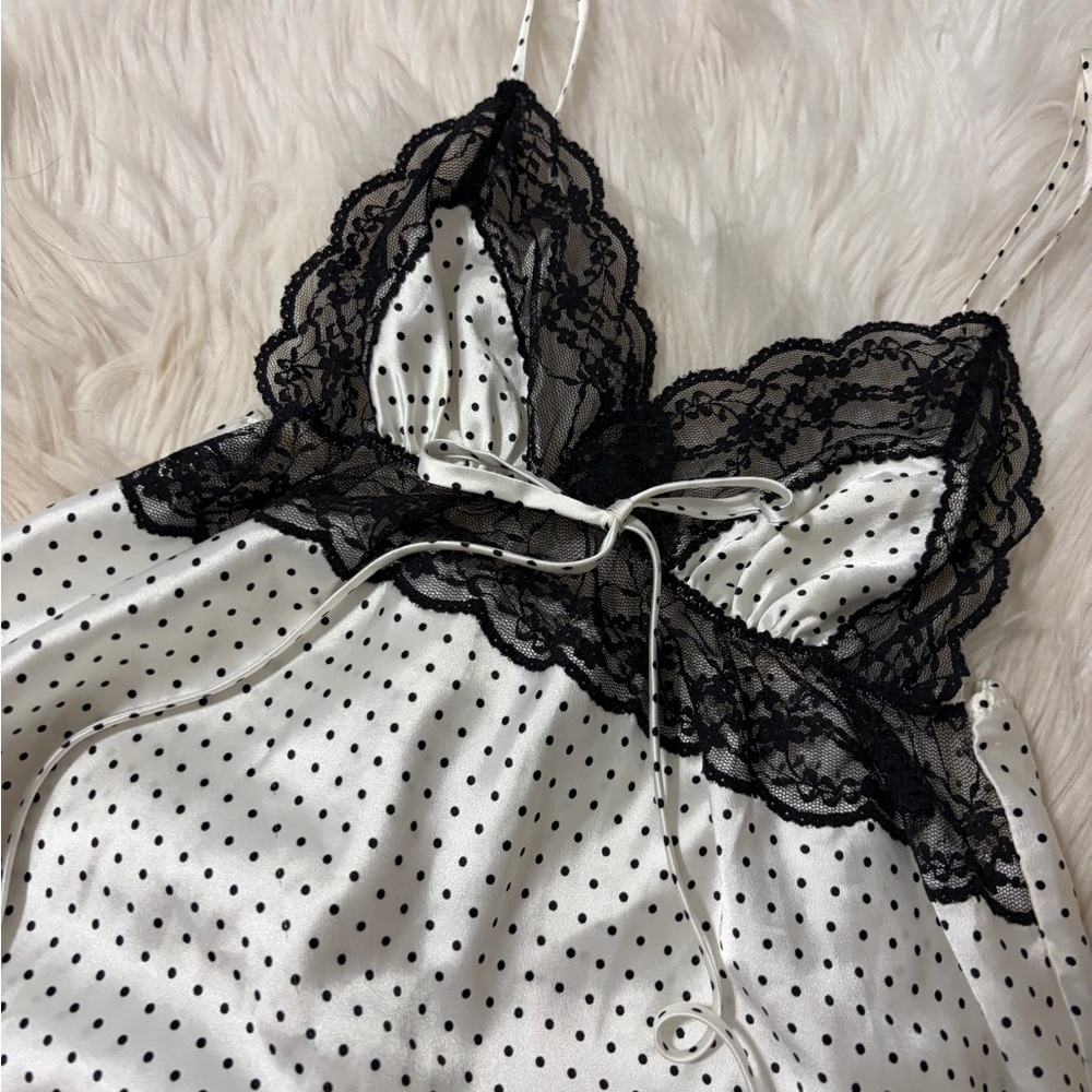 Victoria’s Secret Satin Slip - Picture 4 of 4